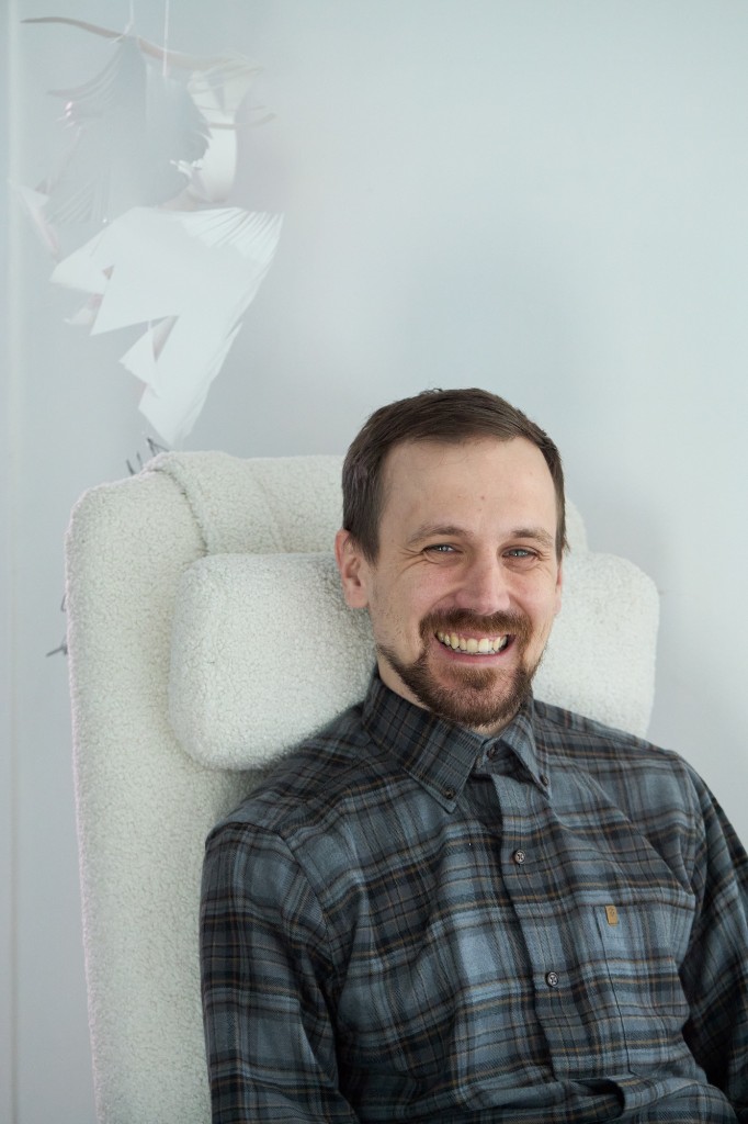 Branding portrait — bright, natural light and a relaxed, approachable presence